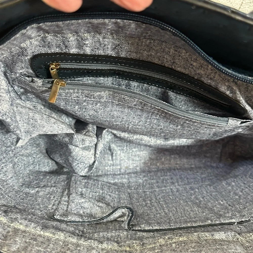 Designer Look without the Designer Price NWT - Picture 6 of 6